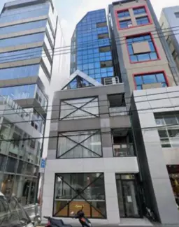 【UY0319】表参道駅徒歩6分！カラオケBAR・美容室・サロン系・ピラティス系など相談可能！