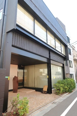 ◆新江古田駅徒歩2分◆1~2階一括貸し◆クリニック、スタジオ、学習塾、スポーツ教室にオススメ！◆1階天井高約2.8M外観