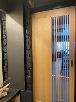 【三宮・北長狭通】和食・寿司居抜き11坪｜駅チカ好立地の3階店舗！譲渡代金相談可外観