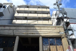 西中島南方駅 徒歩2分 1F 現況:そば・うどん・麺類 飲食居抜き物件外観