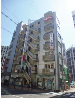 聖蹟桜ヶ丘駅徒歩1分　飲食可　スケルトン渡し外観