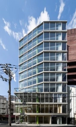 4駅にアクセス可能/2面採光/