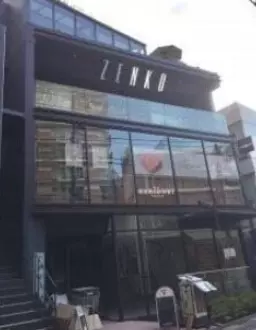 表参道駅 徒歩3分 2F 現況:カフェ 飲食居抜き物件 【軽飲食可】