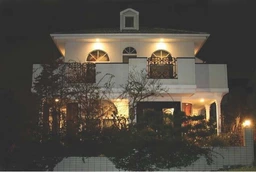 センター北駅徒歩10分　飲食不可　喫煙不可