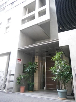 ≪新大久保駅 徒歩1分｜2階・121.40㎡｜店舗事務所≫