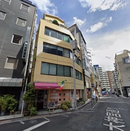 飯田橋駅 徒歩6分／大神宮通りに面す／角地の事務所仕様物件【飲食不可】
