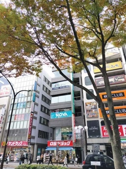 立川駅徒歩2分　飲食不可　外観