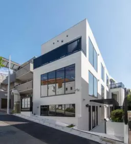 明治神宮前〈原宿〉駅 徒歩6分 4F スケルトン物件 【飲食不可】