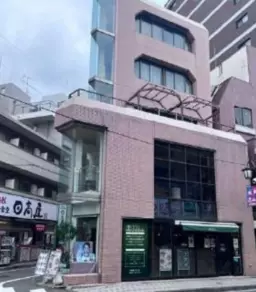 国立駅前商店街路面店    1～2階外観