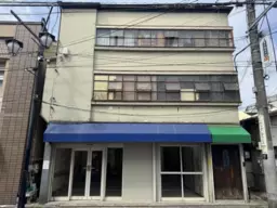 【UY0328】白楽駅徒歩5分！1階路面店！商店街に店舗があるのでサービス店舗や物販などにはおすすめです！外観
