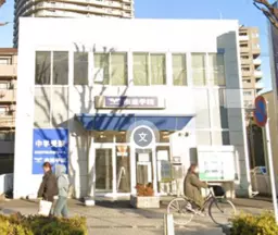 ふじみ野駅 徒歩4分2F店舗です。現業者は学習塾。塾や店舗、事務所等、幅広いお客様にご検討をいただける物件です。外観