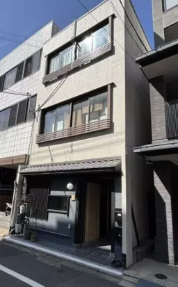 烏丸御池駅 徒歩8分 1F〜2F一括貸し カフェ居抜き物件 【軽飲食可】外観