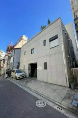 浅草橋駅徒歩3分・駐車場2台付の落ち着いた店舗事務所外観