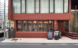 ≪内幸町駅 徒歩2分｜1階・76.76㎡｜カフェ居抜き≫外観