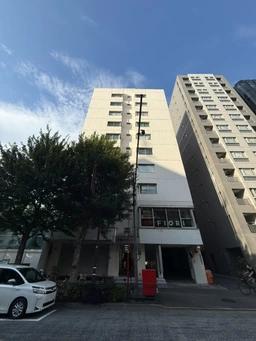 新宿御苑前駅 徒歩5分 B1F スケルトン物件 【飲食不可】