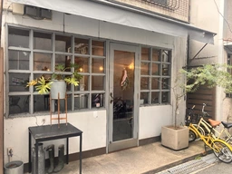 三ノ宮再開発至近！１F約15.79坪 綺麗な飲食店居抜物件です♪外観