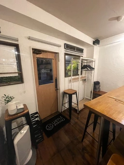 【１階路面店】中華バル居抜き　重飲食も対応可能な厨房設備！外観