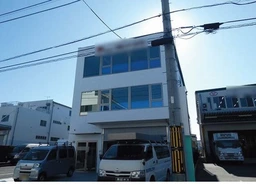 新羽駅徒歩8分　飲食不可　駐車スペース有