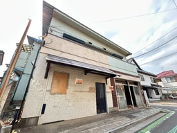 業種条件等お気軽にご相談ください！！　1.2号室一括貸しも相談可能　喫茶店や物販等に最適な路面区画外観