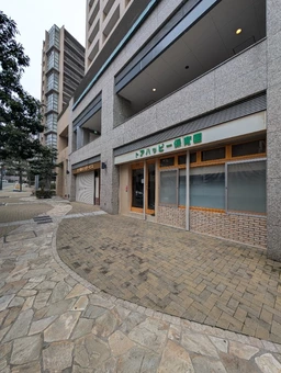 神戸サンノミヤ・モトマチ山手のタワマン1階｜業種幅広くご相談ください外観