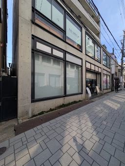 JR・山陽垂水駅キタ｜商店街の一画・駅前 1階路面店舗外観