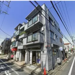 重飲食相談可能・コインランドリー・物販外観