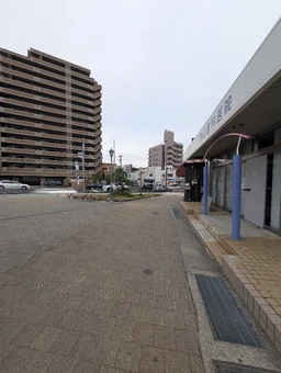 国道2号線｜須磨１階外観