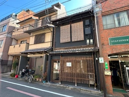 二条城前駅 徒歩8分 1F〜2F 現況:居酒屋 飲食居抜き物件外観