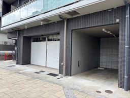 【聖蹟桜ヶ丘】駐車スペース1台あり、お問い合わせフォームより想定業種ご連絡ください（概要書送付します）外観
