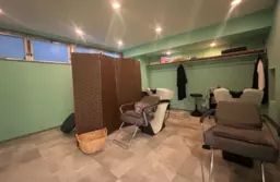 町田駅徒歩1分　1階　17坪　サービス店舗居抜き物件です外観