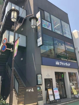 成城学園前駅 徒歩2分 3F スケルトン物件 【何業も可】〇〇外観