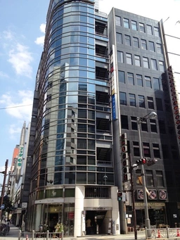 新橋駅 徒歩4分 3F スケルトン物件 【重飲食可】外観