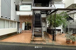 原宿駅 徒歩2分  現況:美容室の居抜き物件 【業種相談】外観