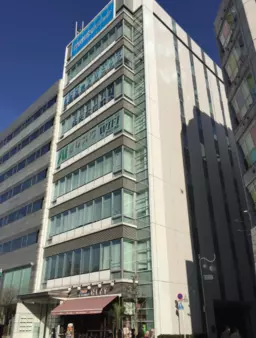 西武新宿駅 徒歩1分 　西武新宿駅前通り沿い　5階外観