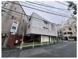 乃木坂駅 徒歩5分 B1F 現況:バー 飲食居抜き物件 【飲食可】外観