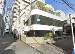 表参道駅３分。１階（階段あり）４２坪！スケルトン渡し。物販、サービス、カフェ程度相談可能【飲食相談】