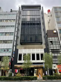 新橋駅 徒歩2分 B1F 現況:ラーメン 飲食居抜き物件 【重飲食可】外観