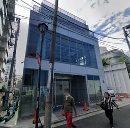 ≪明治神宮前駅 徒歩1分｜2階・134.49㎡｜店舗事務所≫