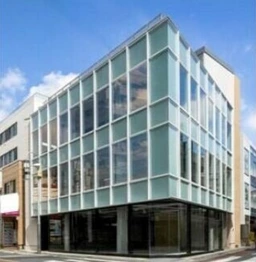 ◆自由が丘駅 徒歩3分 駅近 2F 自由通り角地 ガラス張り スケルトン◆外観