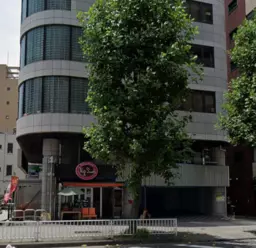 桜木町駅 徒歩1分◆『新横浜通り』沿い◆イタリアンレストラン内装残し◆居抜き＆スケルトン相談可◆『南1』出入口すぐ◆外観