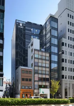 表参道駅１分、青山通り、南青山5丁目交差点。９階９２坪！他階もご案内可能♪【飲食不可】外観