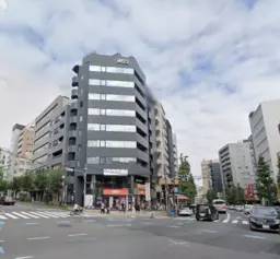 恵比寿駅２分！１階２６坪。恵比寿南交差点角地で視認性あり。サービス、物販に最適【飲食不可】