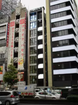 新宿駅 徒歩6分 9F スケルトン物件 【飲食可】