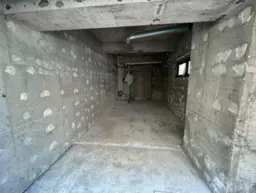 ■新橋駅 徒歩4分 1F スケルトン物件 【物販・サービス店舗に最適、飲食不可】