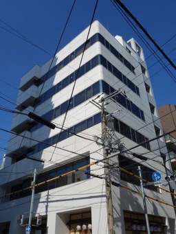 淀屋橋駅 徒歩5分 地下1階 天井高4,000㎜以上 ゴルフバー居抜き【業種相談】