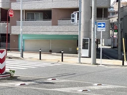 石川町駅 徒歩6分 B1F〜1F 現況:エステ・マッサージ・サロン その他居抜きなど物件 【何業も可】外観