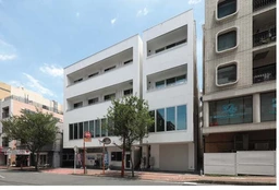 元町・中華街駅徒歩4分　飲食不可　