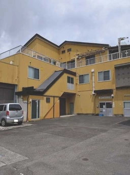 西八王子駅徒歩35分　飲食不可　