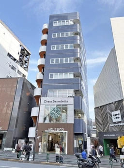 ≪明治神宮前駅 徒歩3分｜7階・137.19㎡｜店舗事務所≫