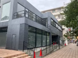 国立駅 徒歩4分 1F〜2F スケルトン物件 【飲食可】外観